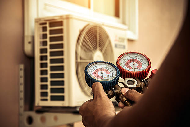 Professional Hvac technician working in Pioneertown, CA